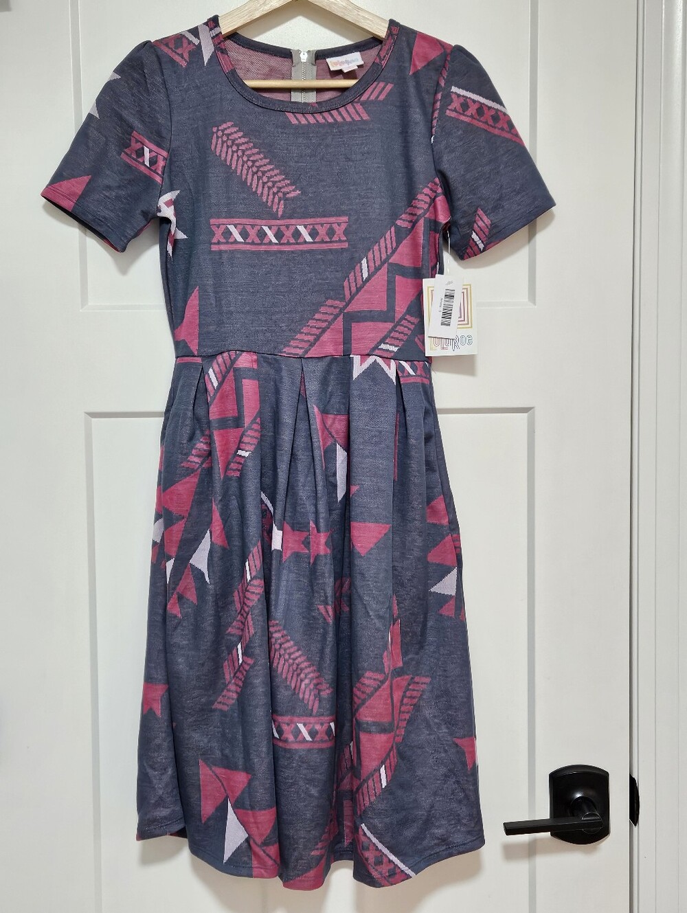 NWT LuLaRoe Amelia Dress Small Gray Pink Geometric Aztec Pleated Fit Flare